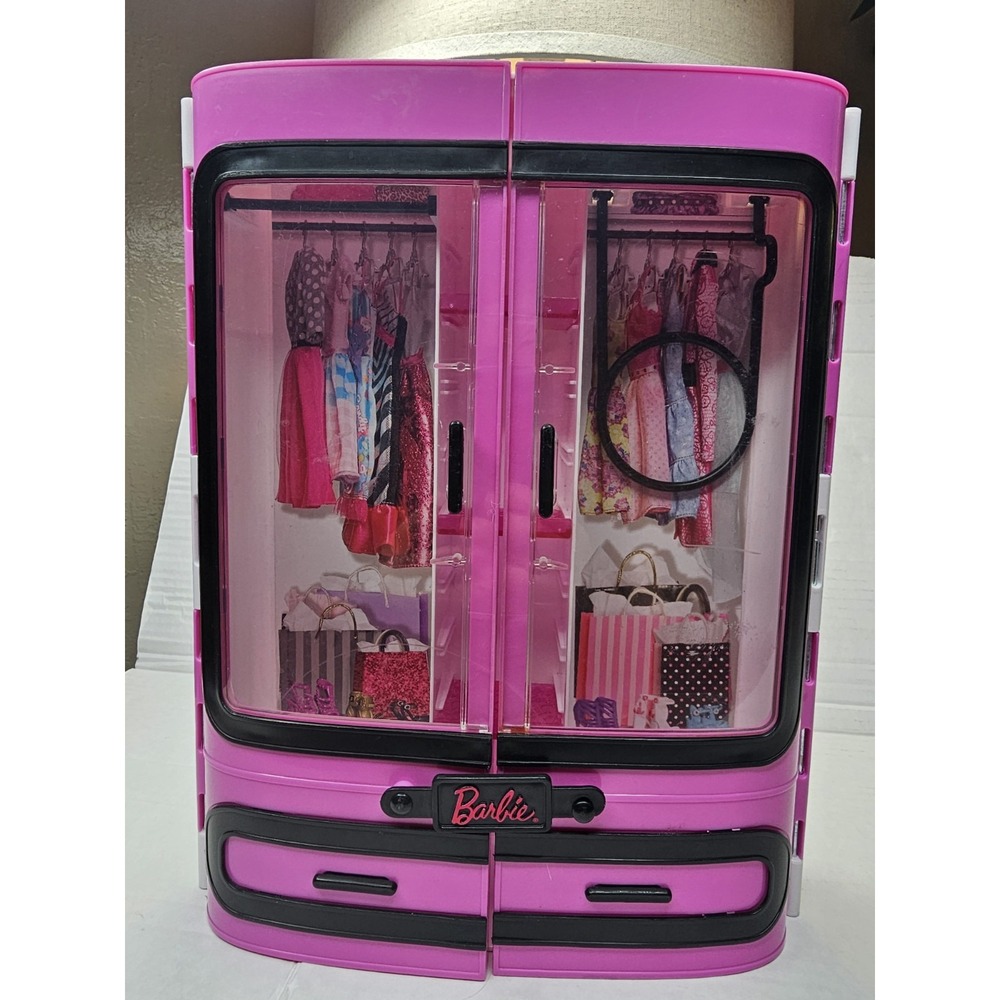 Barbie Closet Fashionista Ultimate Wardrobe Plastic Carrying Case Mattel 2015